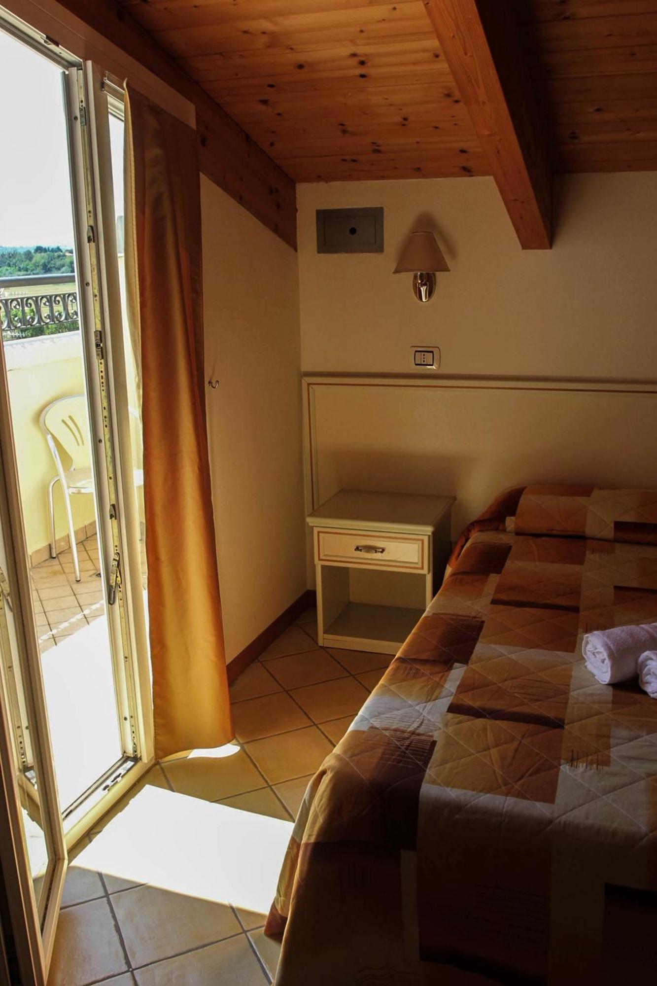 Hotel Ariston Misano Adriatico Dış mekan fotoğraf