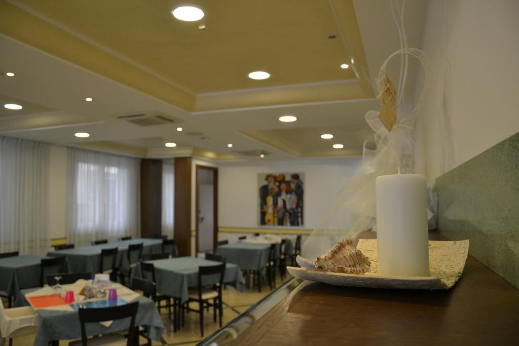 Hotel Ariston Misano Adriatico Dış mekan fotoğraf