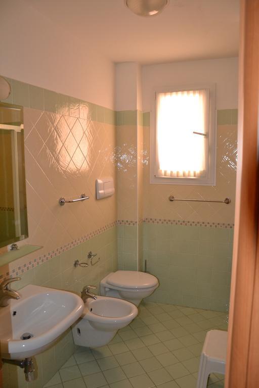 Hotel Ariston Misano Adriatico Oda fotoğraf